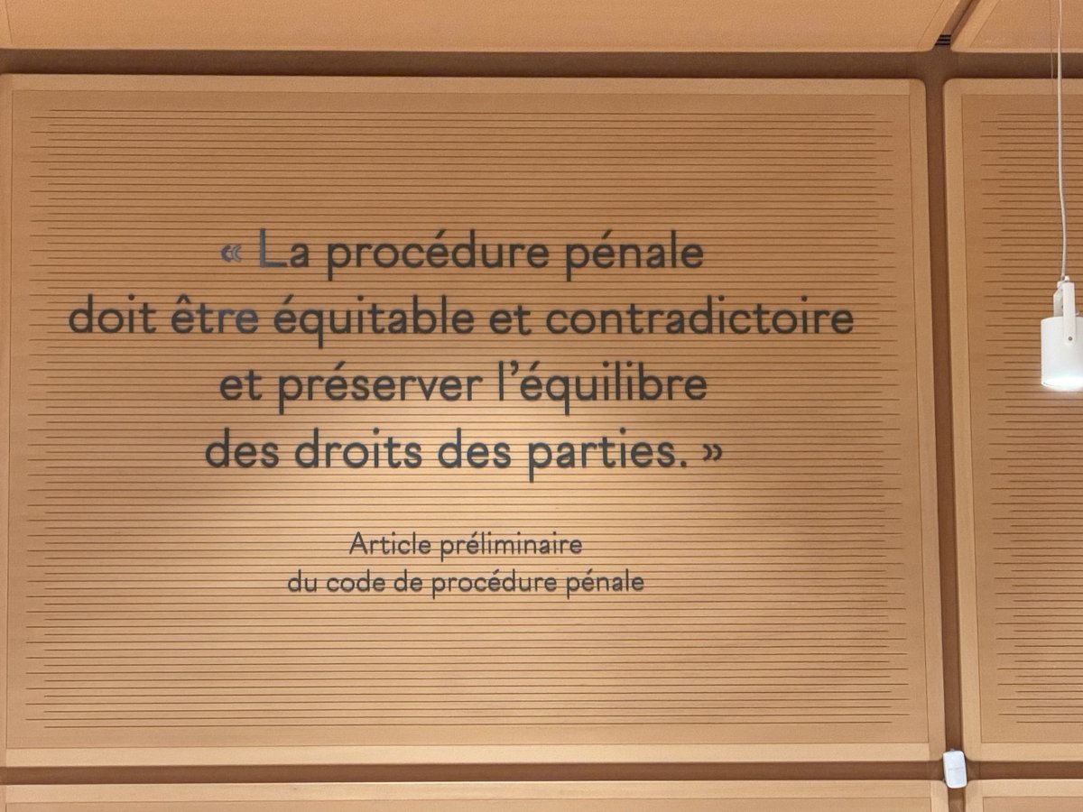 Il va falloir penser à refaire la décoration du tribunal le 1er janvier 2029