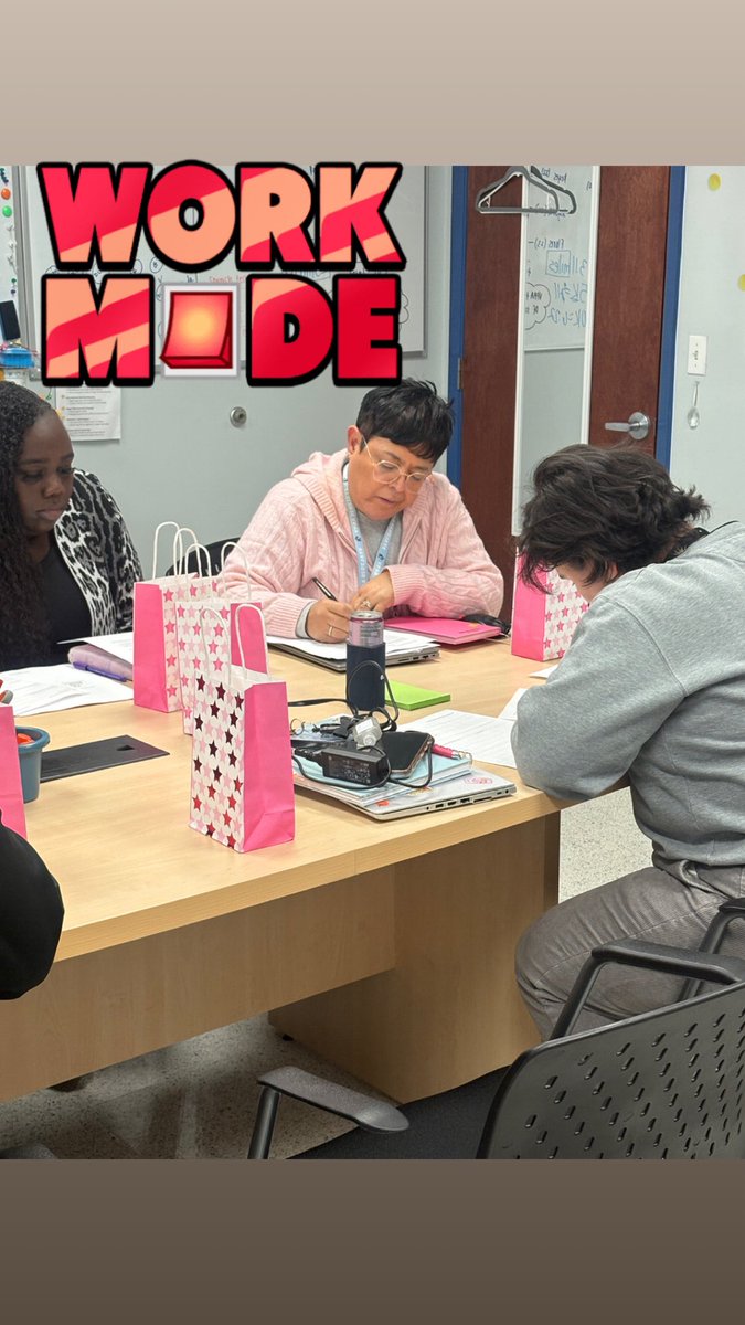 VPAA_SWPS's tweet photo. PLC vibes today 😌📚🔬
Reading + Science teaming up to level up constructed responses! Big shoutout to Ms. Carter for leading the charge 💥
Cross-content collabs = student wins 🐦✨
#PLCStrong #BlueJayPride #TeacherMagic https://t.co/4oL1s8iOIN