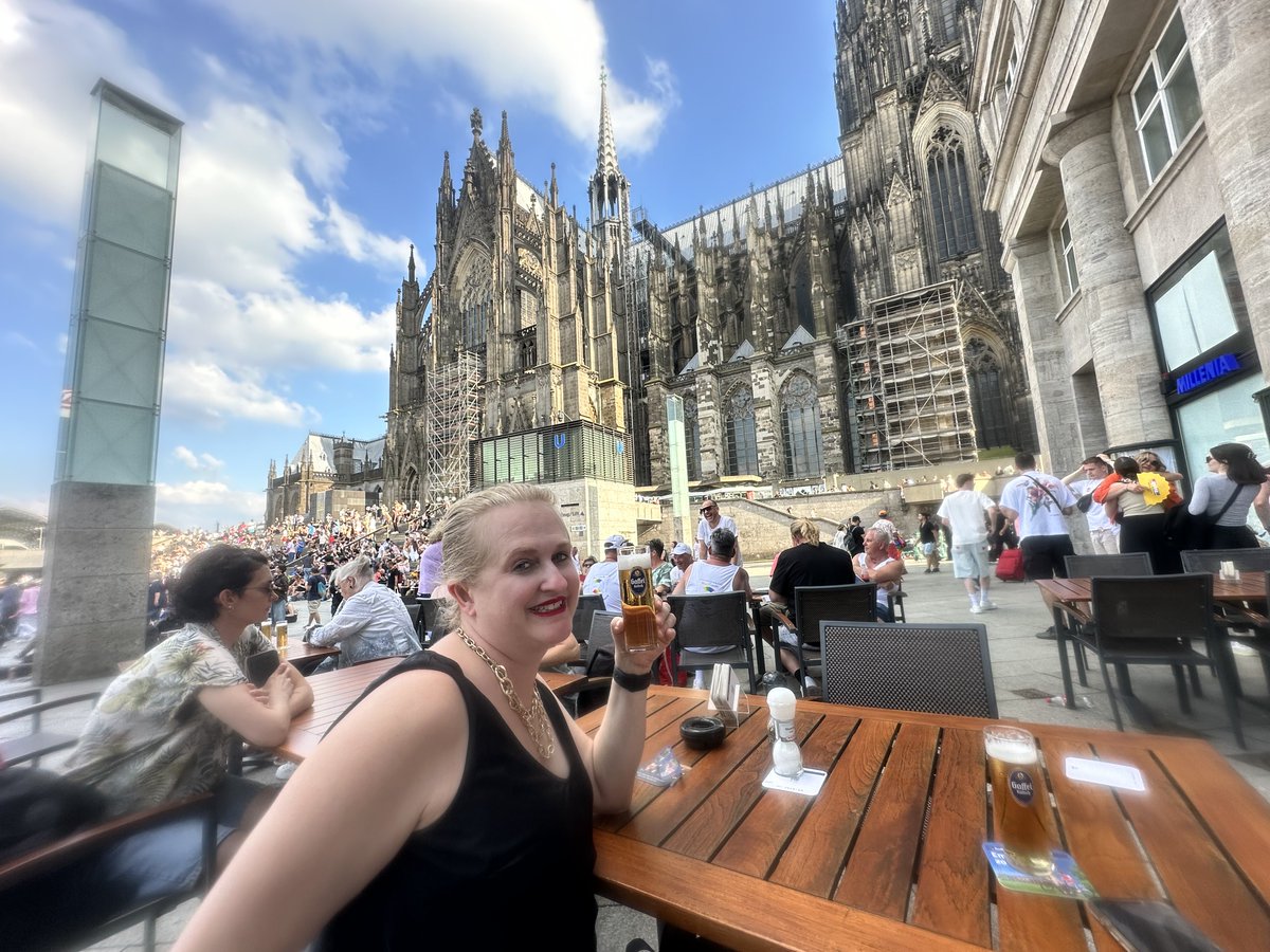 loveusveterans's tweet image. DO go to Germany for the ⁦@tswifterastour⁩ with a neighbor you barely 😅 know &amp;amp; end up in #colognegermany in the middle of #pride #germany