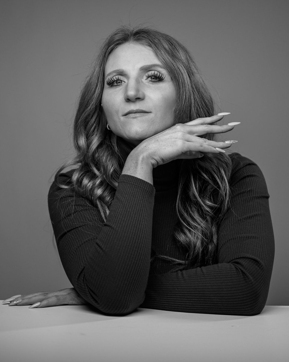 Positively_Step's tweet image. Trying my hand at some different styles of portraiture. #beautymodel