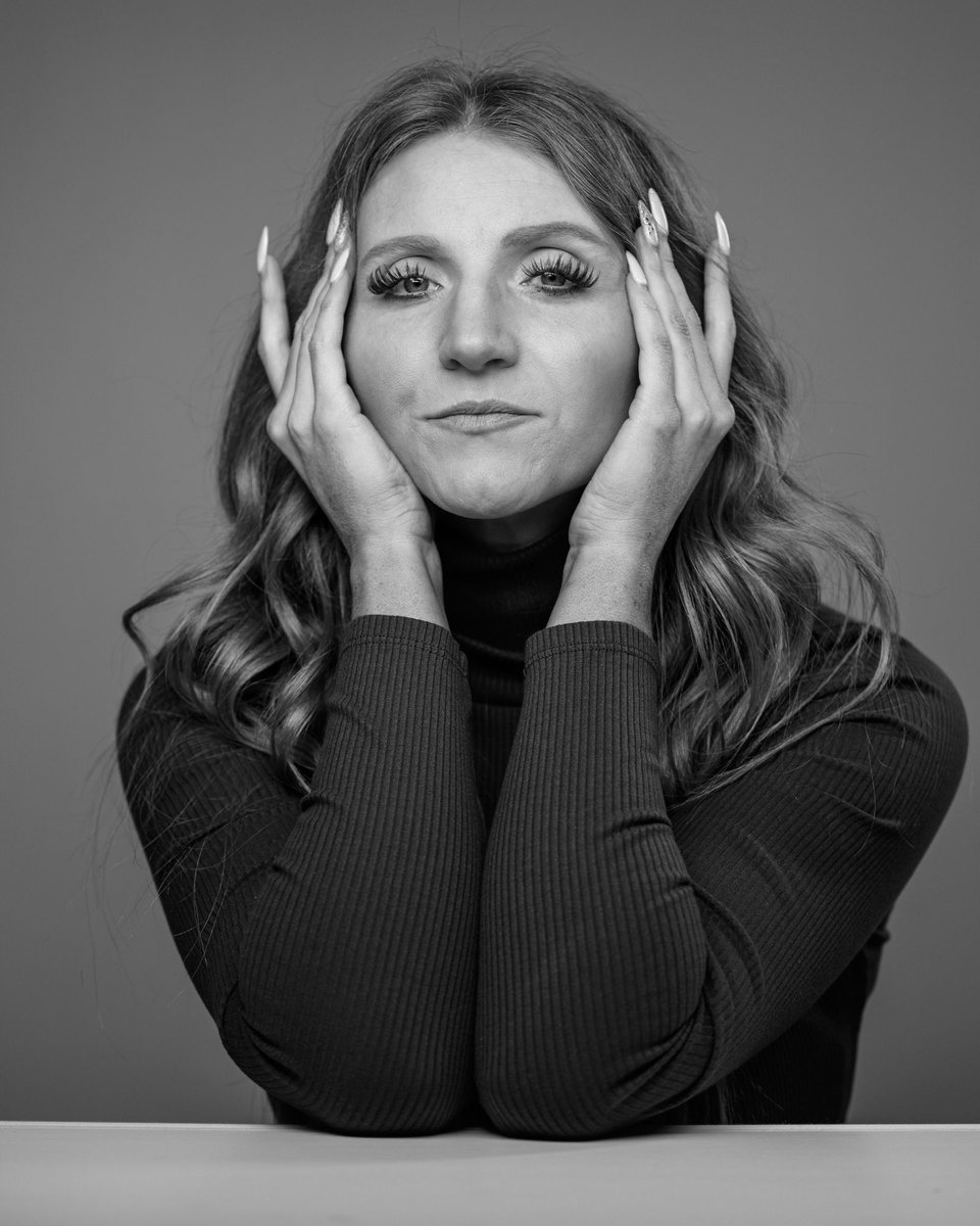 Positively_Step's tweet image. Trying my hand at some different styles of portraiture. #beautymodel