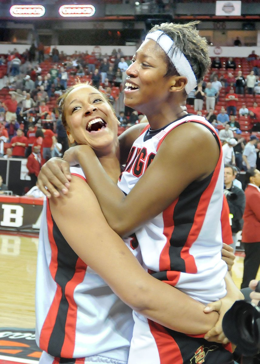 Aztec_WBB's tweet image. In 2009-10, SDSU won the MW Tournament Championship after overcoming an 8-point deficit to Utah with 4 minutes left to force overtime where they outscored the Utes 12-2. Seniors Jené Morris &amp;amp; Quenese Davis each scored 20 points, including 16 of SDSU’s final 22. #AztecsForLife