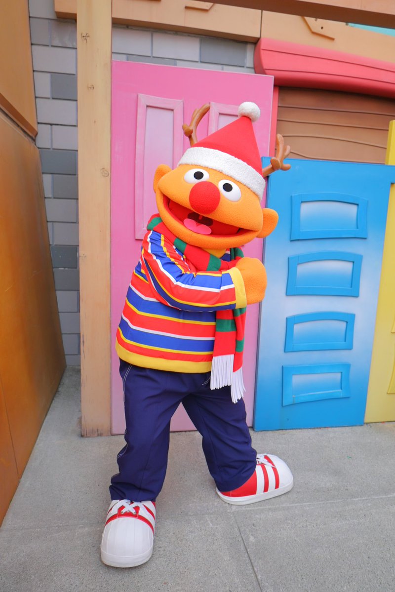 ꙳⸜ 𝖧𝖺𝗉𝗉𝗒 𝖡𝗂𝗋𝗍𝗁𝖽𝖺𝗒 .⋆𝜗𝜚.*
                            𝖤𝗋𝗇𝗂𝖾🎂🐤

#USJファン #USJ  
#セサミ #セサミストリート #アーニー
#sesame #sesamestreet 
#ハッピーバースデー