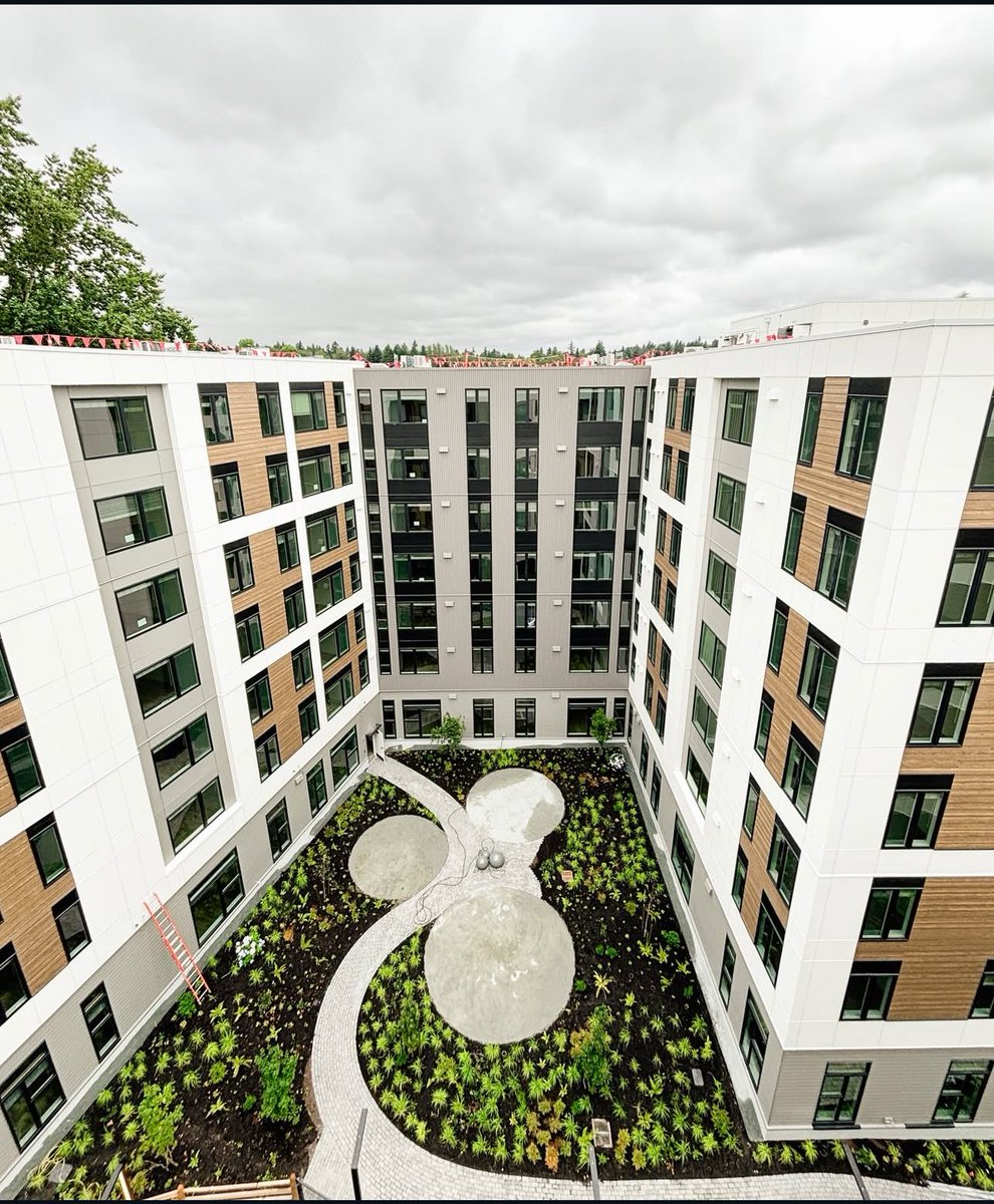 LiveTrailsideWA's tweet photo. Units are leasing faster than ever this year
Sign now to lock in your spot! 🔒 #LiveTrailside #SignNow https://t.co/OnF2Tn916l