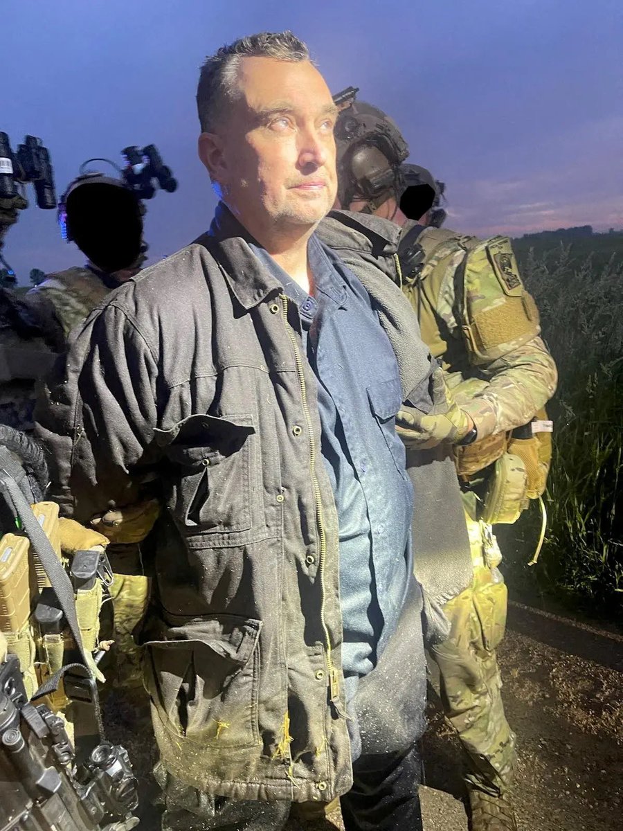 libsoftiktok's tweet image. Remember when the accused Minnesota ass*ssin alleged that Tim Walz instructed him to kiII politicians?

What ever happened with that?