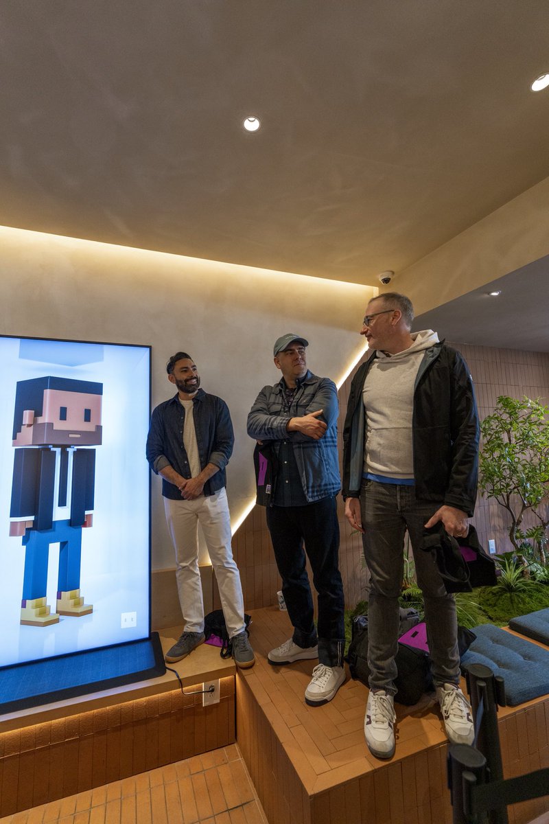 John at Meebits Cafe: “the only thing I’ll say is the CryptoPunks generator is about 500 lines and the Meebits generator is around 50,000”. 

Every time I get to chat Meebs with Matt and John I fall in love a little bit more.