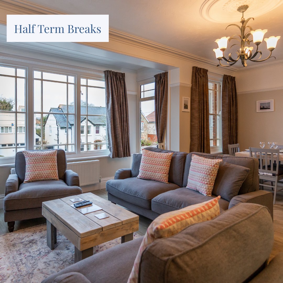 Sea views, cosy vibes. Hello Sully’s Cove in #Southwold.
 
This modern apartment is just a short stroll from the seafront, perfect for brisk beach walks, hot chocolate evenings, &amp; family time together. Need a February #halfterm plan?  Book your stay today! durrantsholidaycottages.co.uk/holidaycottage…