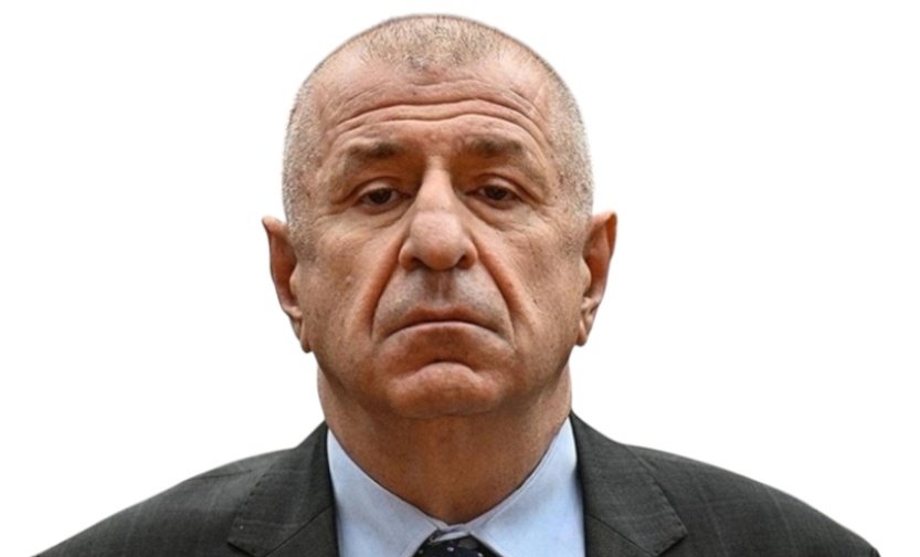 iktidarın en büyük yardımcısı.
trolleri sosyal medyada bütün gün ırkçılık yaparak yapay bir gündem oluşturuyor; ay sonunu getiremeyen işçilerin, emeklilerin, iş bulamayan gençlerin, evine ekmek götüremeyen garibanların sesini hiç kimse duymuyor. kusursuz bir görev adamı.