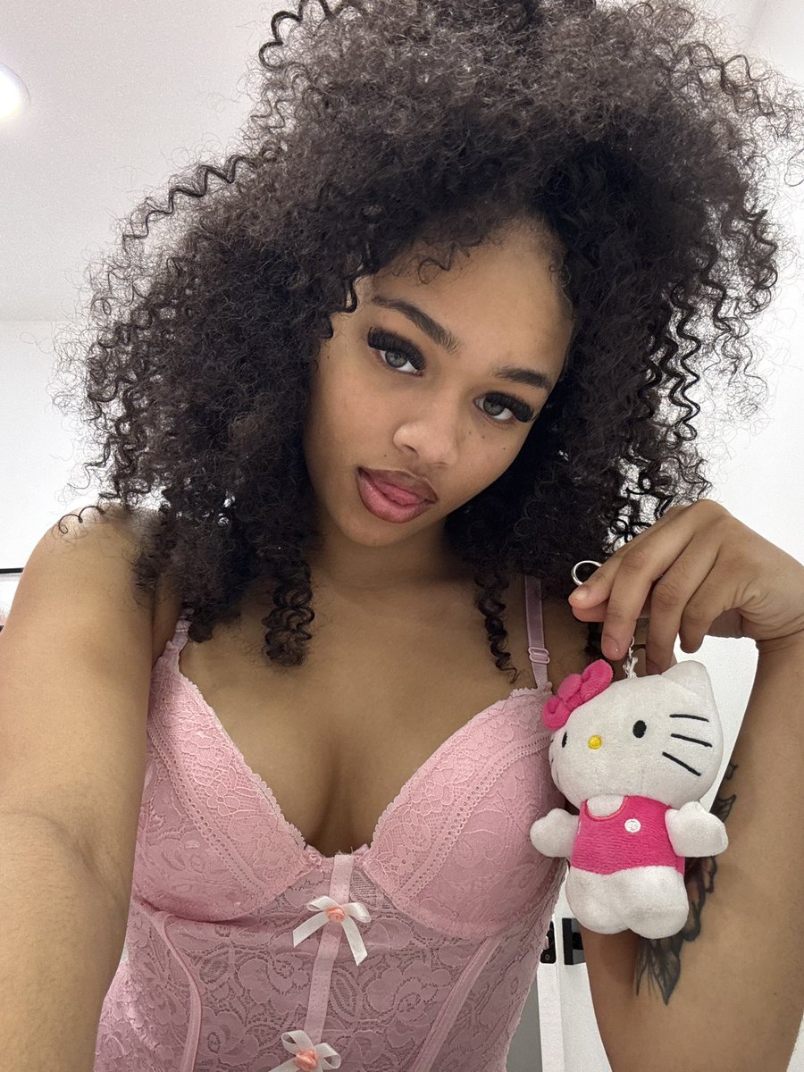 Trin Trin tweet media