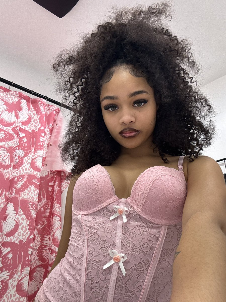 Trin Trin tweet media