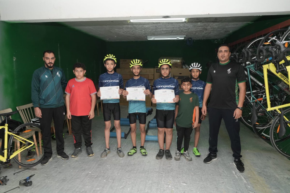 انطلقت يوم أمس الاثنين 26 يناير فعاليات مهرجان نادي النور الرياضي بسنابس «الأولمبياد المدرسي 2» ويستمر حتى 26 فبراير 2026
ويشارك في المهرجان جميع ألعاب النادي الجماعية والفردية بالإضافة إلى طلاب وطالبات المدارس بهدف اكتشاف المواهب الرياضية وإلحاقهم بألعاب النادي الجماعية والفردية