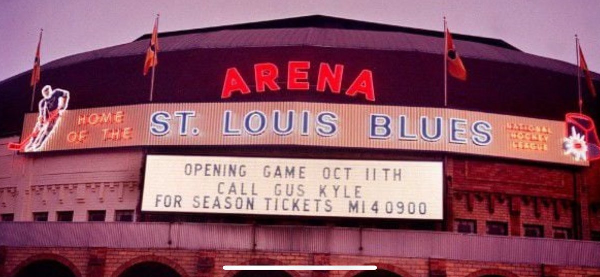 IdiotGoalie's tweet photo. @AugieNash @budweiserusa This is awesome ..thanks for sharing! Any chance you have video of the old Arena neon that lit up “Home of the St. Louis Blues” loved that as a kid! https://t.co/nlaCfhEZEH