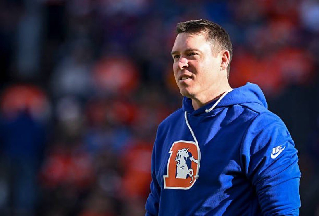 SleeperBills's tweet photo. Broncos defensive pass coordinator Jim Leonhard is expected to be a leading candidate to become the next defensive coordinator for the Buffalo Bills, per @AdamSchefter 

Would really love this 🙌 #BillsMafia https://t.co/nn8bQxDTPs