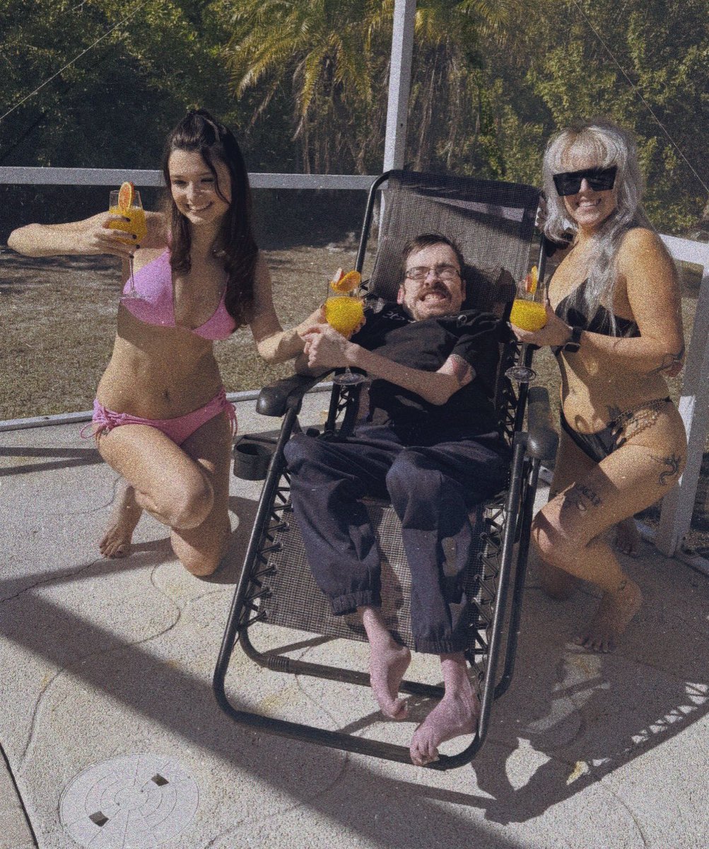 Ricky Berwick tweet media