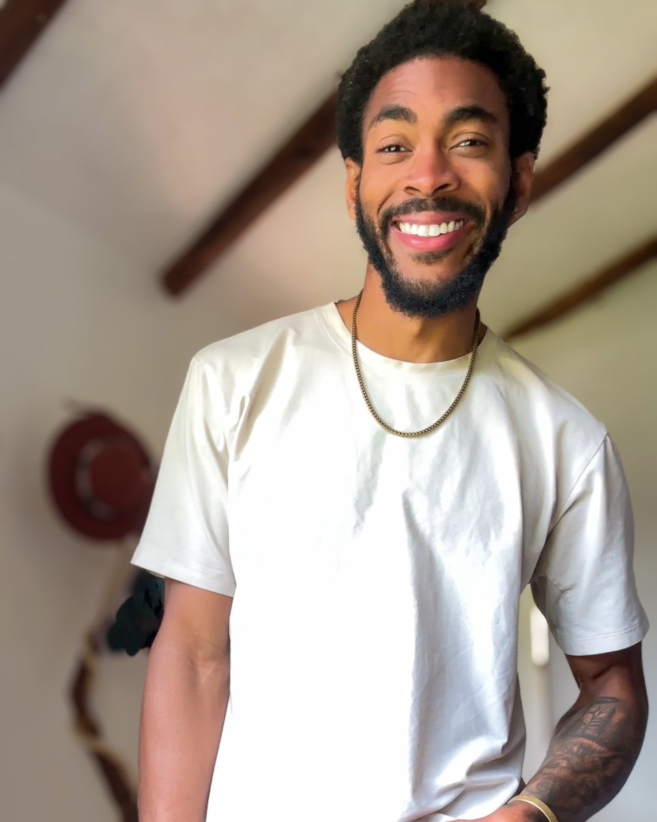 Every day is a chance to breathe in calm and exhale doubts, just like this easy smile that holds the power of peace and joy. Let’s keep this light flowing, come hang around. 😊🌿
<a href="/Zen_demon_/">Zen Demon</a>