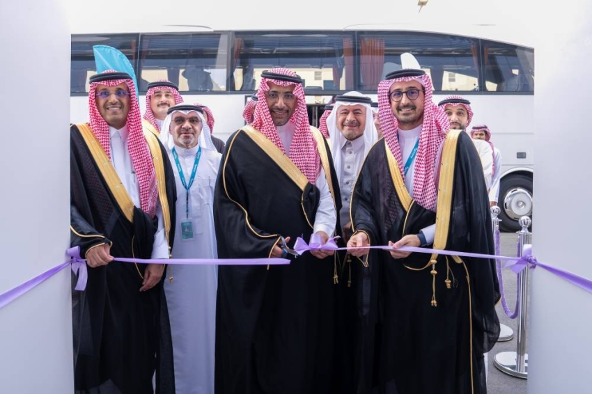 صور.. وزير الصناعة والثروة المعدنية يدشّن خطوط إنتاج جديدة لتصنيع الأدوية والمستلزمات الطبية بجدة تعزيزًا للأمن الصحي في #المملكة 