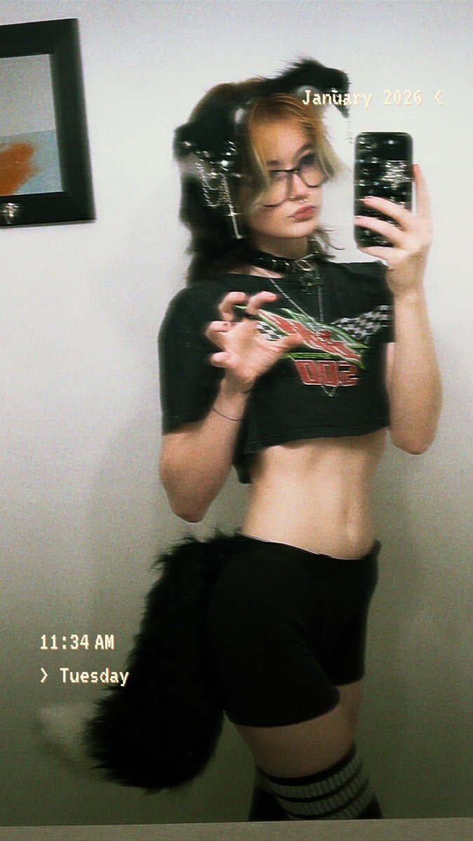 bongpuppyy's tweet photo. patiently waiting for belly rubs from my owner ૮⸝⸝´ ꒳ `⸝⸝ა
#puppytwt #trans #ftm #heit #therian https://t.co/j29xkEppRs