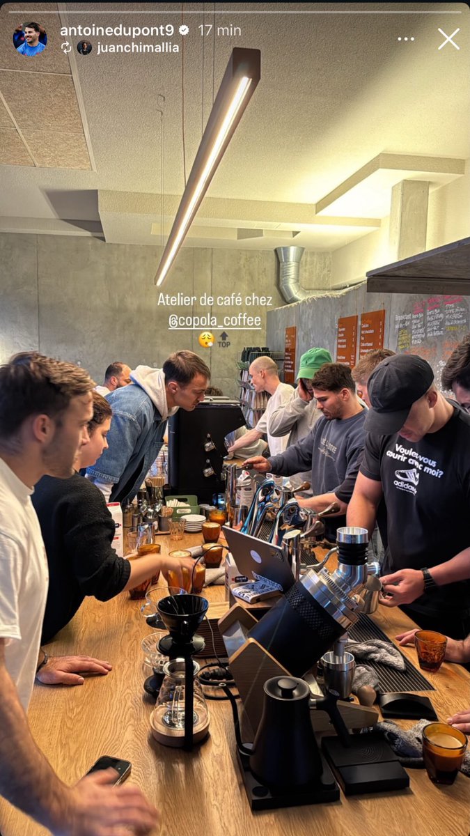 Avec ses copains du Stade, il développe une petite passion pour le café depuis quelques mois dans l’un de mes Coffee Shop.