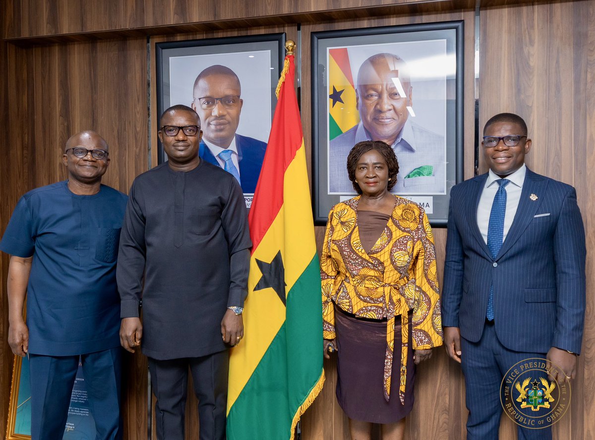 Today, I undertook a working visit to the Ministry of Energy and Green Transition, led by the Honourable Minister, Hon. Dr. John Abdulai Jinapor, to receive a comprehensive briefing on the state of the energy sector, ongoing reforms, and strategic interventions aimed at ensuring