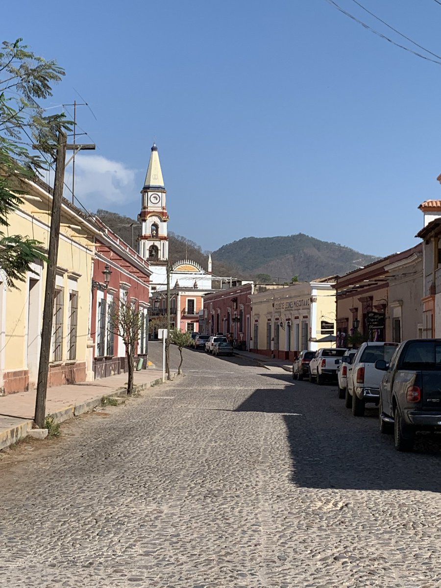 Mesón del Refugio tweet media