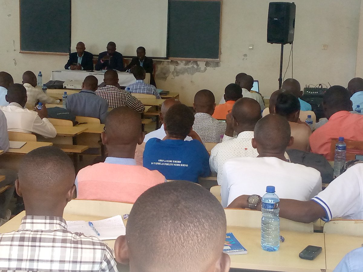 Les participants, dans la séance de renforcement des capacités des encadreurs et superviseurs des stages pédagogiques, étaient nombreux dans la salle 427 du campus Kigobe de l'ENS ce 23 janvier 2026.