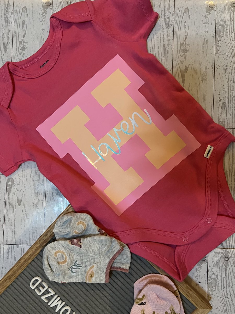 kellkustomized's tweet image. proof that big things come in tiny, custom packages. 👶🏾✨