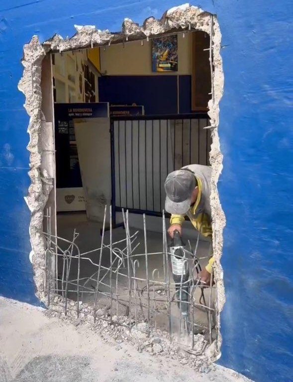 Obras en River // Obras en boca

LA MENTIRA SE TERMINÓ HACE RATO