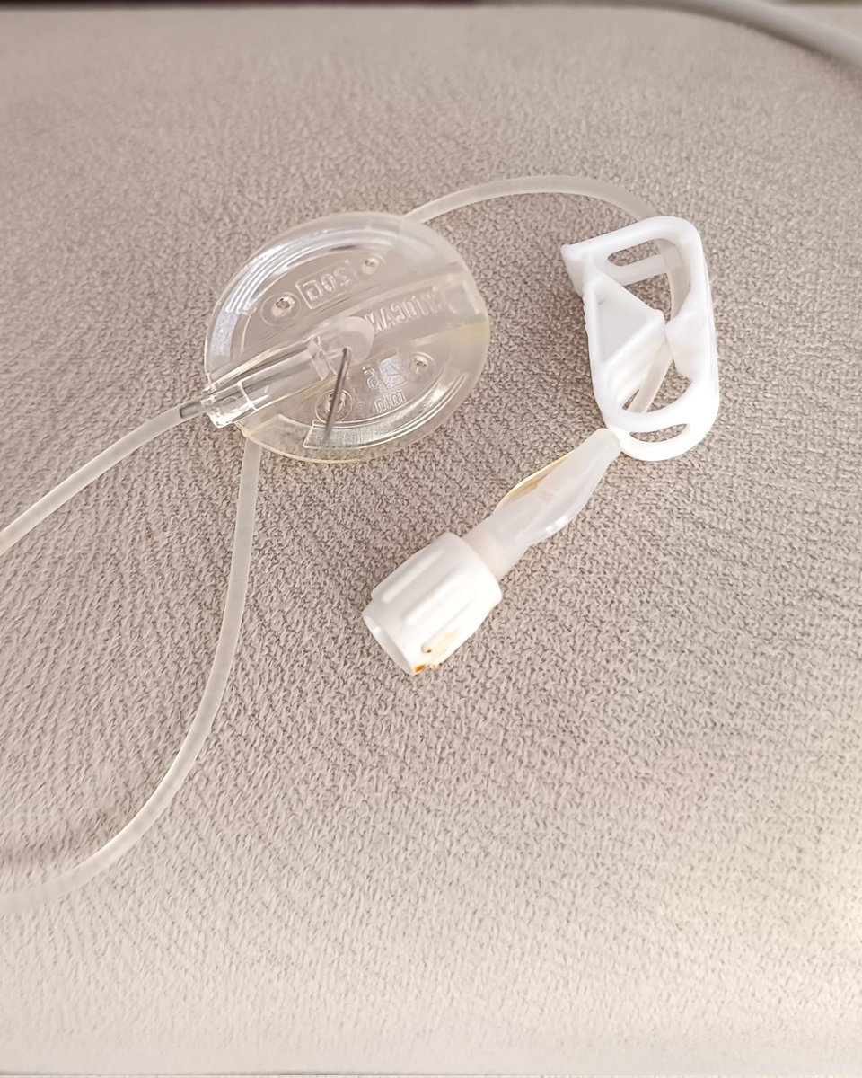 ÇOK ŞEREFSİZ GÖRDÜM Ama Sen Hepsinden Daha Profesyonel Çıktın seni. Zenginliğin Kan geldi sende Bekle.  TEDAVİYİ MECBUREN BIRAKTIM RABBİM SİZE SAĞLIK SIHHAT VE MADDİ GÜÇ VERSİN YOK SAĞLIK OLMAZ BENİM GİBİ DURUMA DÜŞMEYİN BU İĞNE BENİM HAYATIM AMA ALTİN GİBİ MAASİM 6400 TL