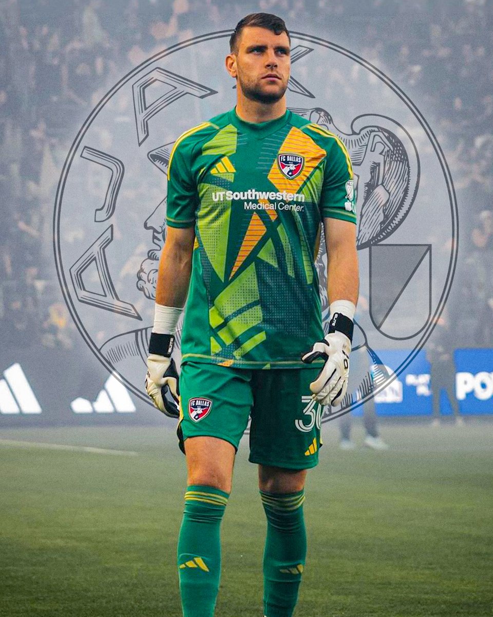 idextratime's tweet image. 🚨 HERE WE GO : Maarten Paes (27/GK/🇮🇩) akan bergabung dengan Ajax dari FC Dallas! 🇳🇱🤝

Kesepakatan tercapai, kontrak hingga Juni 2029. Paes segera jalani tes medis. 🏥🧤

📝 @FabrizioRomano 

Kiper Timnas Indonesia di raksasa Belanda! 🇮🇩🙌🏼