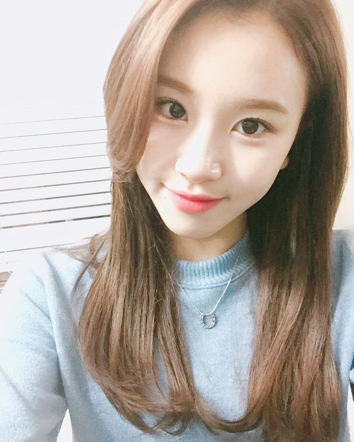 chaeyoung pics tweet media