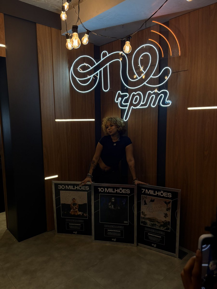 nandatsunamii's tweet image. 