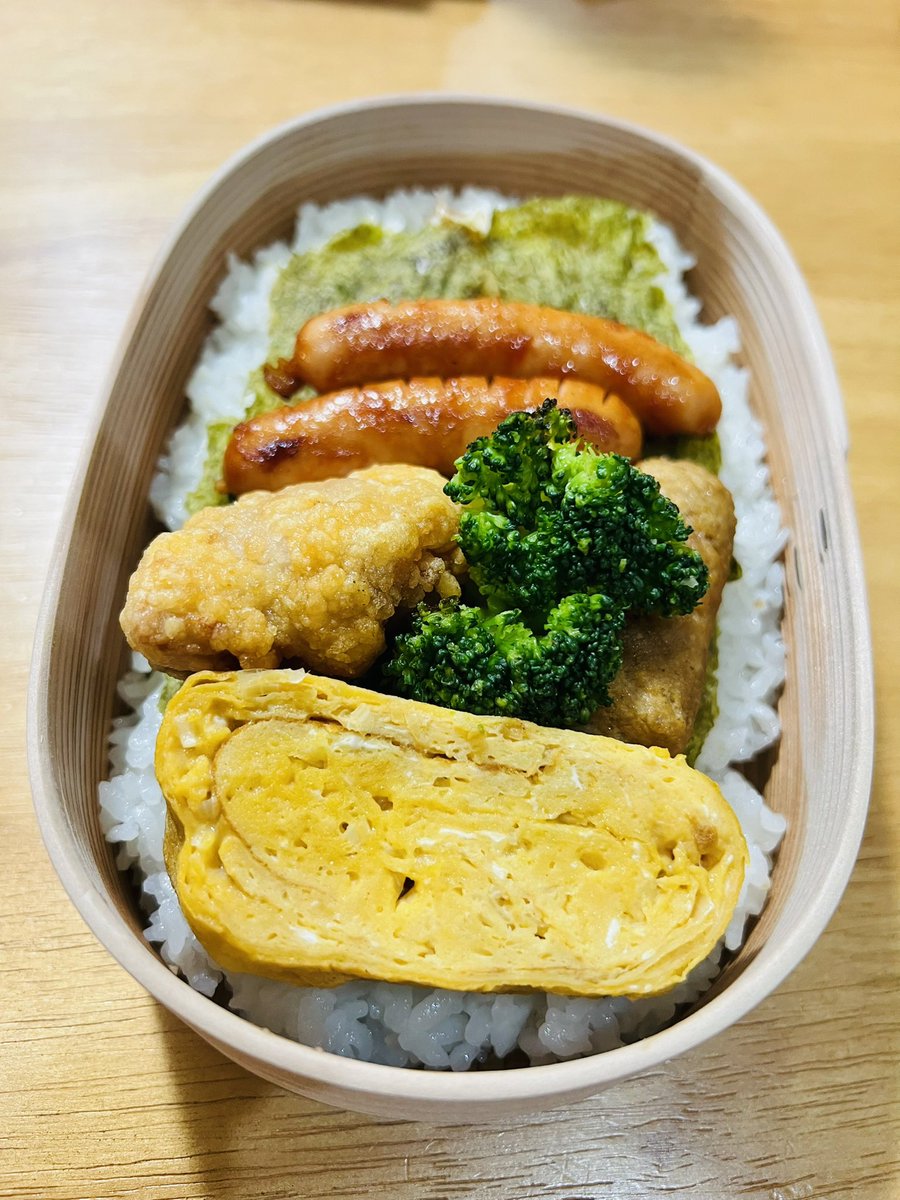 12keboo's tweet photo. 今日のわっぱ弁当☃️
のり弁 https://t.co/dtIzMI3mb6