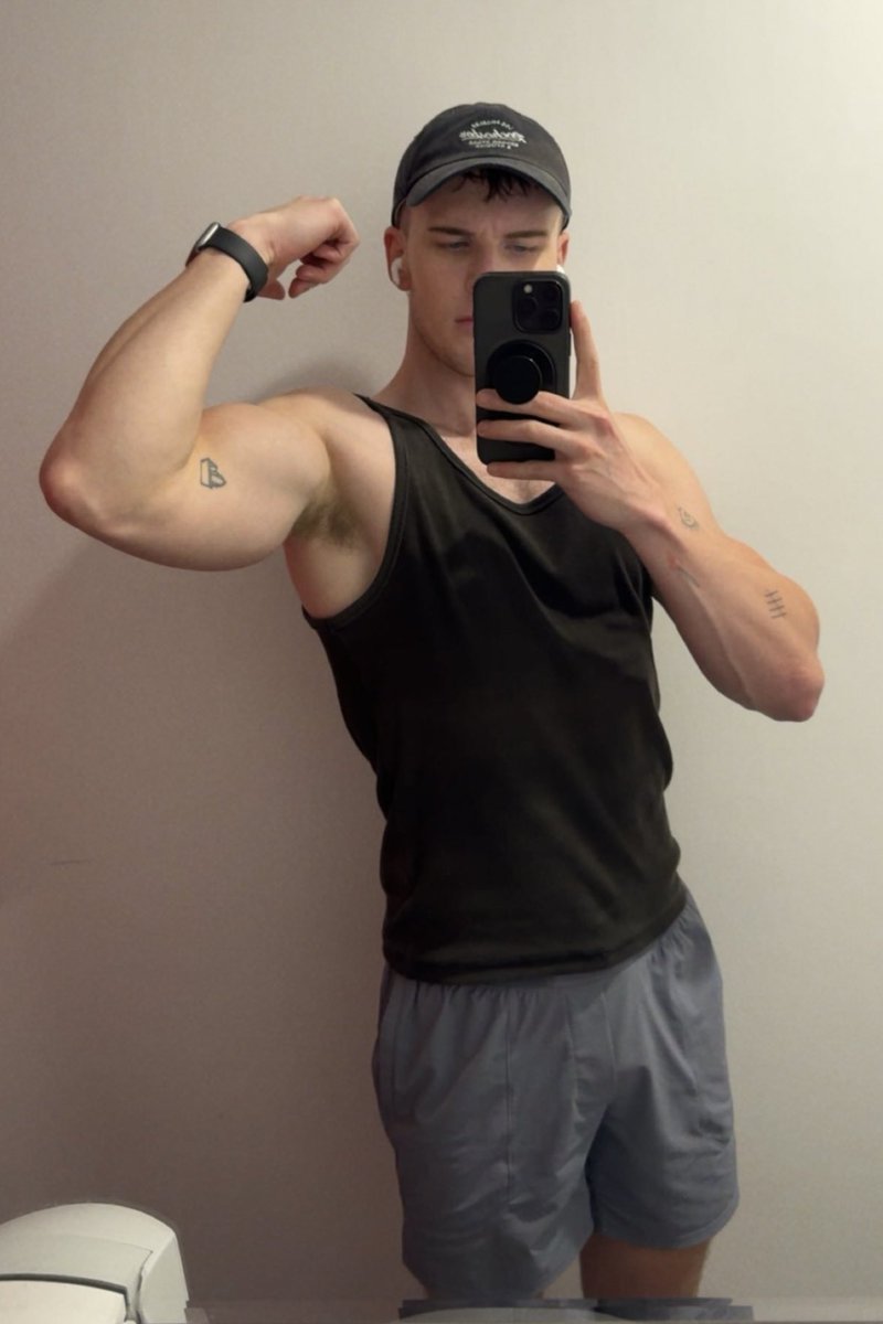 josh 📉 tweet media