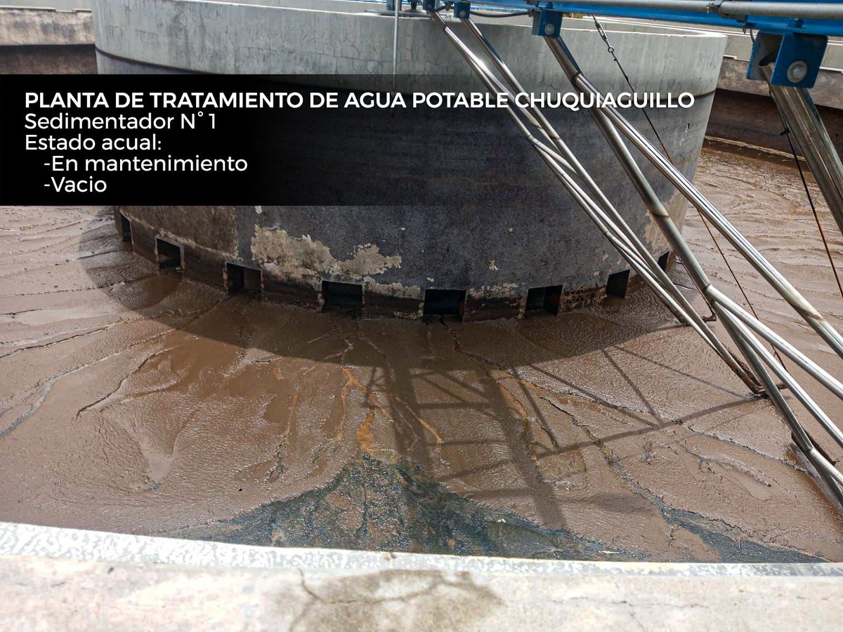 ContBolivia's tweet image. #Sociedad | Tras el hallazgo de una persona fallecida en un tanque de la planta de Chuquiaguillo, #EPSAS aseguró que el agua potable que se distribuye en #LaPaz es segura, aclarando que el reservorio involucrado estaba fuera de operación desde el 15 de enero.