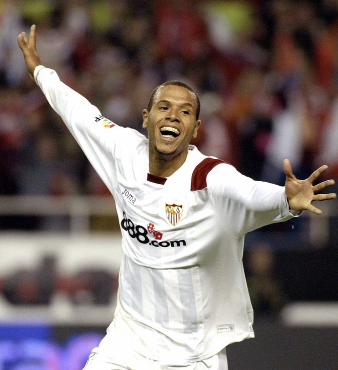 𝐍𝐀𝐕𝐈𝐒𝐌𝐎 tweet media