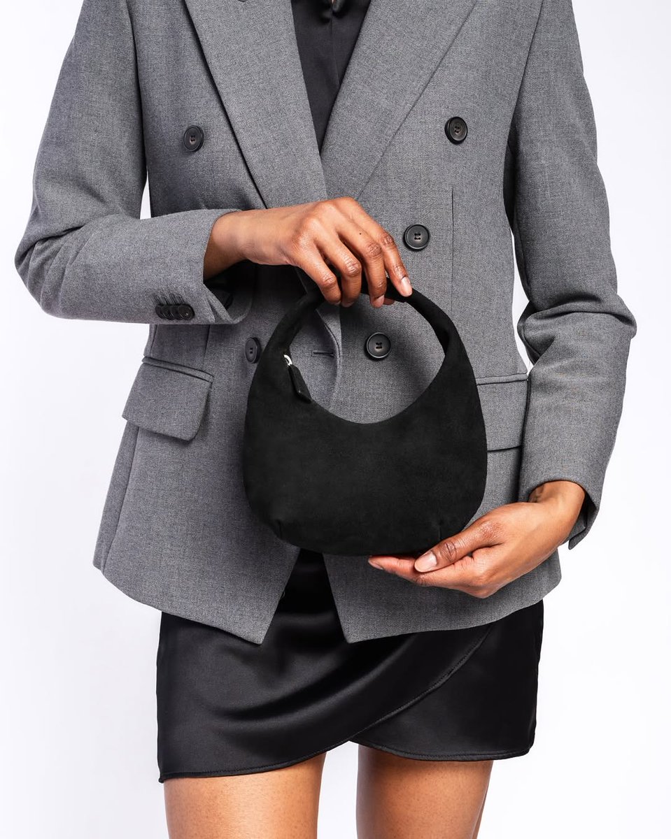 ThursdayBootCo's tweet photo. The bags are having a moment! Introducing the mini crescent. Crafted in supple suede with a modern mini crescent shape, this bag carries just what you need and elevates everything from evening plans to everyday looks.
#ThursdayBoots
#MiniBags
#WomensBags
#SuedePurse https://t.co/1p7QfaxfIp