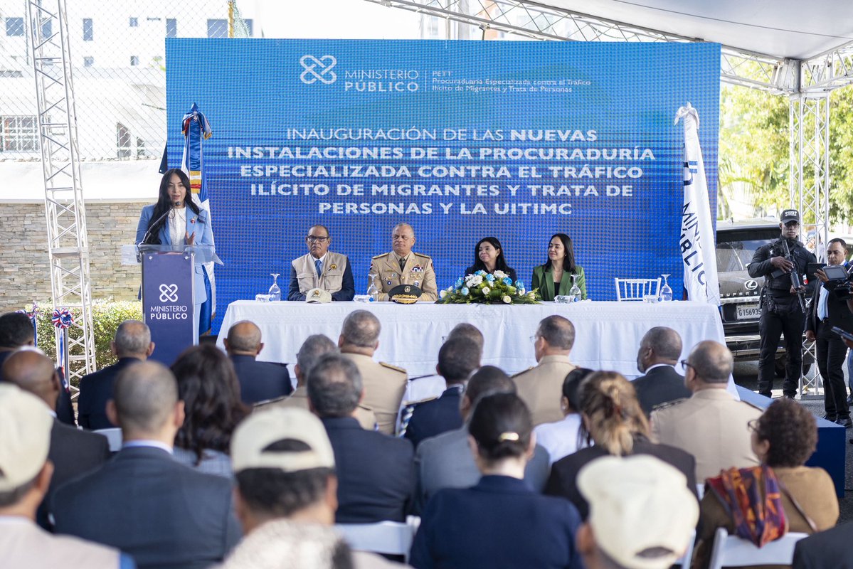 La procuradora general Yeni Berenice Reynoso resaltó este martes la apertura de la nueva, moderna y tecnificada sede de  la Procuraduría Especializada contra el Tráfico Ilícito de Migrantes y Trata de Personas (PETT) y la Unidad de la Investigación de Tráfico Ilícito de Migrantes