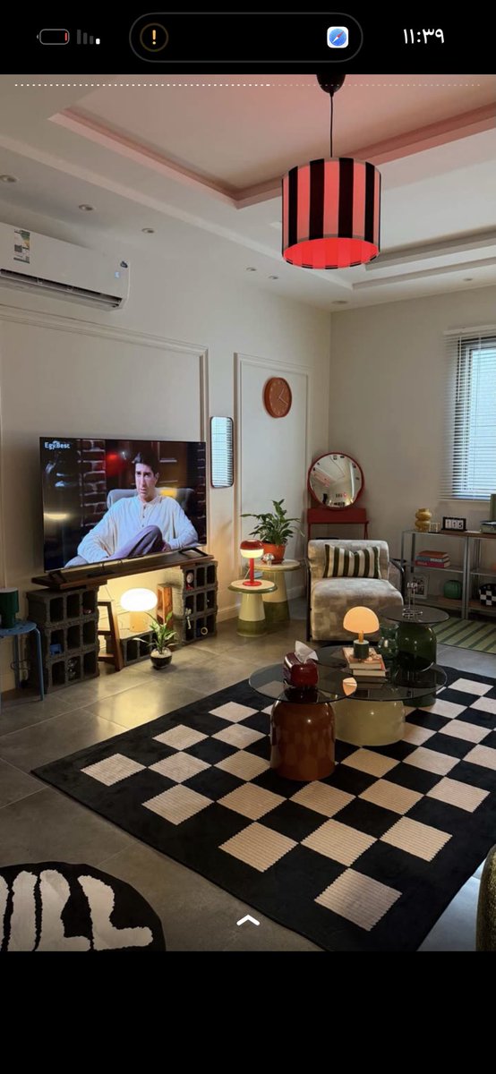 liveafa's tweet image. شفت طرف الغرفه الملونه وتذكرت 👀
كنت متحمسه لها لدرجه من قو الحماس طلع لي ذا الغرفه الملونه بالتيك توك وسناب  قلت اوريك 😂♥️ 
@Kadialjuraisy #كادي_الجريسي