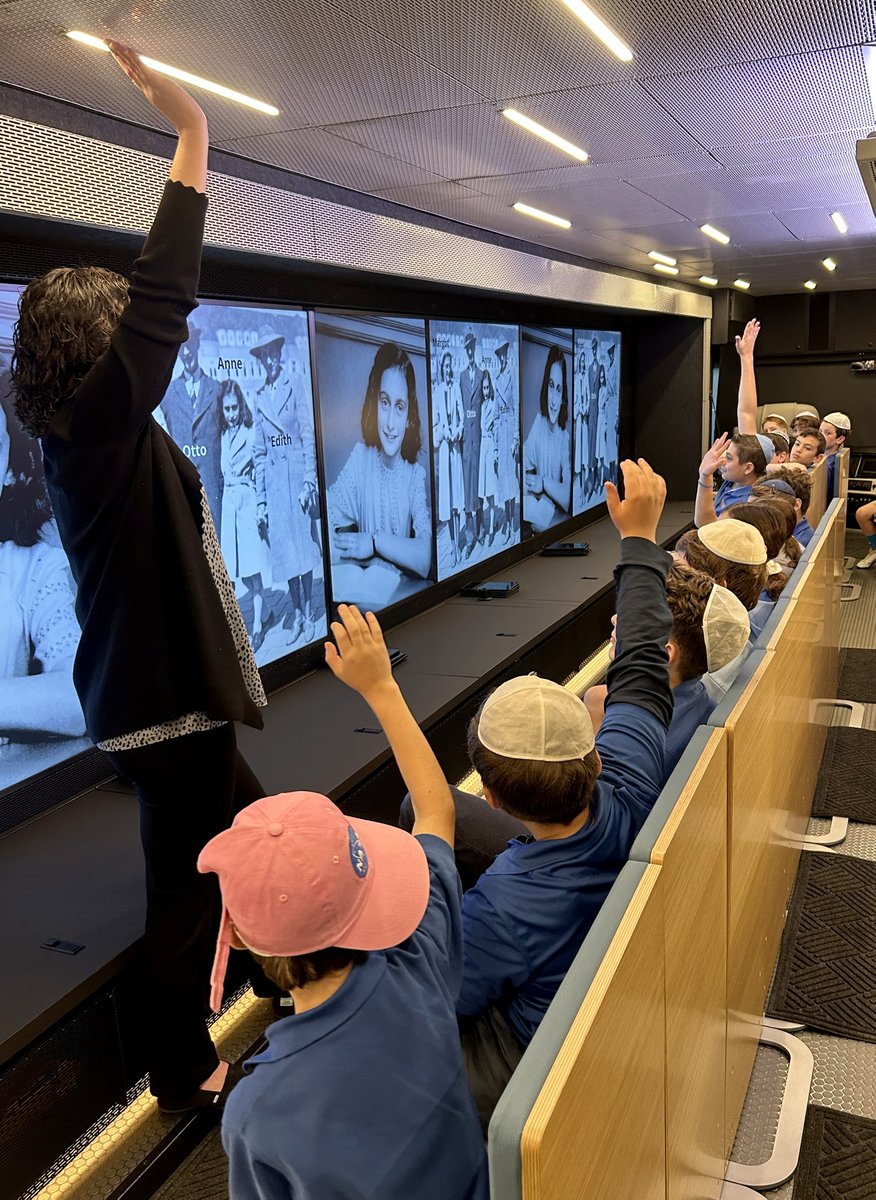 Mobile Museums of Tolerance tweet media