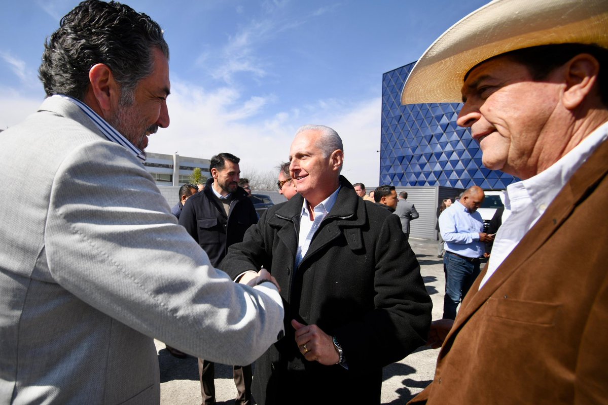 RomanCepeda's tweet image. Un gusto asistir a la inauguración de la Ciudad Judicial en #Saltillo y al Informe Anual de Actividades del Magistrado Presidente del Tribunal Superior de Justicia de Coahuila, @MiguelMery.