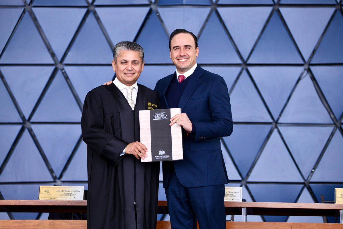 RomanCepeda's tweet image. Un gusto asistir a la inauguración de la Ciudad Judicial en #Saltillo y al Informe Anual de Actividades del Magistrado Presidente del Tribunal Superior de Justicia de Coahuila, @MiguelMery.