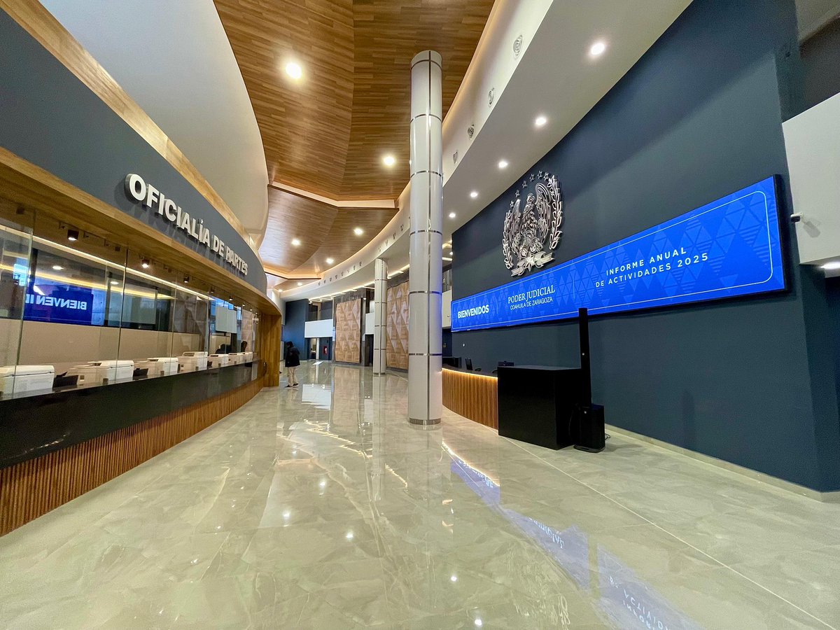 RomanCepeda's tweet image. Un gusto asistir a la inauguración de la Ciudad Judicial en #Saltillo y al Informe Anual de Actividades del Magistrado Presidente del Tribunal Superior de Justicia de Coahuila, @MiguelMery.