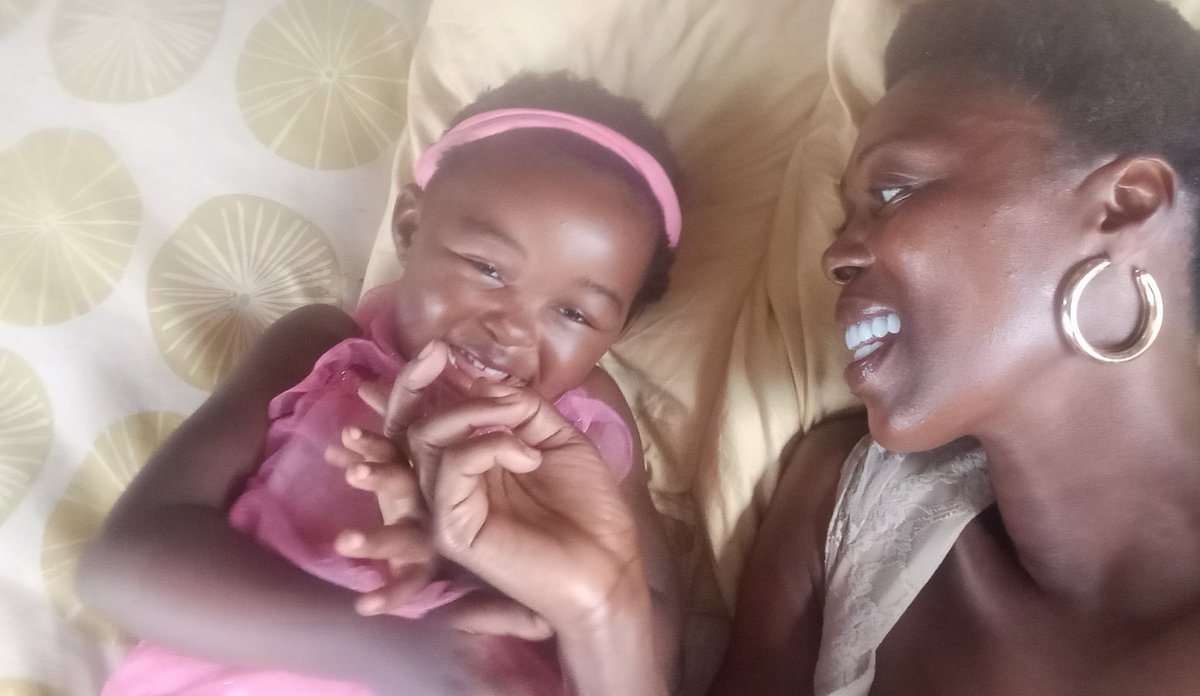 Ngxoli's tweet photo. "Mama pleez tell Stoli(Story)"
#BrendaAndSky
#MamaKaSky
#SkyAndHerMommy
❤️❤️❤️❤️❤️❤️❤️😘😘😘😘😘😘 https://t.co/OPr53V2Nuh