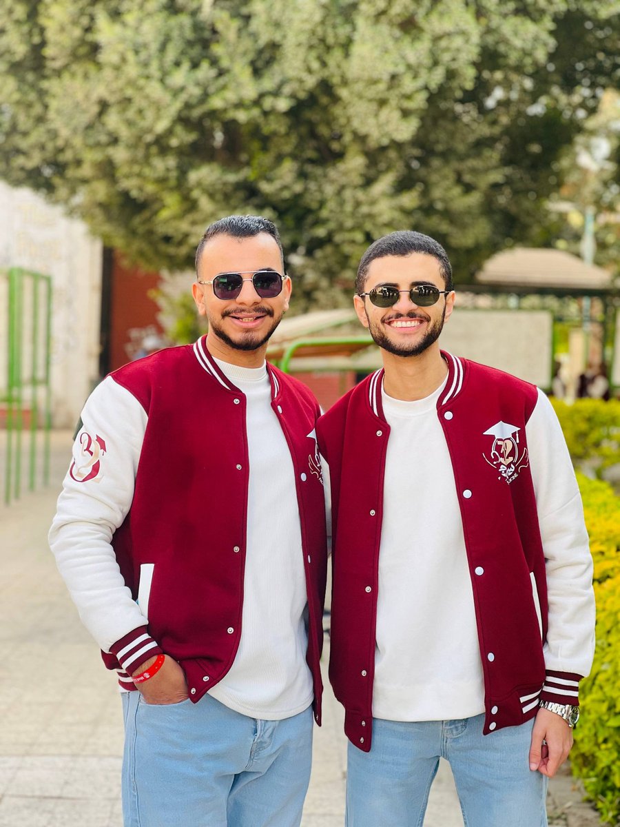 Mo7amed3li_20's tweet photo. ﴿وَآخِرُ دَعْوَاهُمْ أَنِ الْحَمْدُ لِلَّهِ رَبِّ الْعَالَمِينَ﴾ مشوار خمس سنين انتهي ✅✅

 That's enough https://t.co/eeFaZ00ZT7