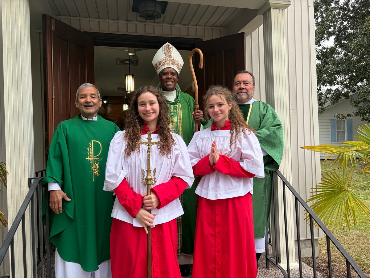 DioceseChas's tweet photo. On Jan. 24, Bishop Fabre celebrated Mass at Our Lady of Peace Mission in Bonneau. It was a lovely time with Father Norbert Mendonca and the community!
#ourladyofpeacemission #bonneau https://t.co/N87mU1gWnt