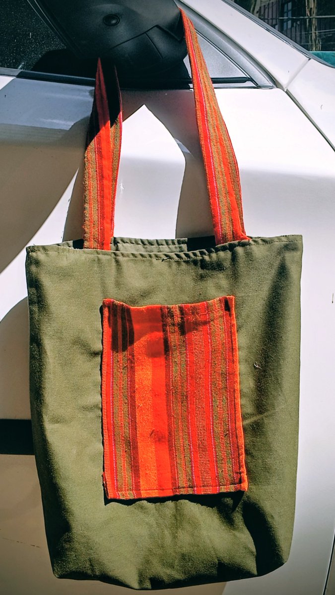 MisoyKate's tweet photo. Crochet bags and totebags https://t.co/nM5tVbOt6l