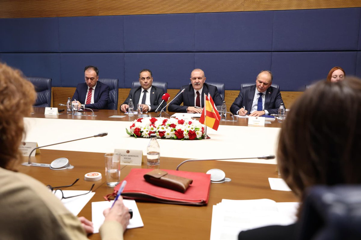 Gazi Meclisimizde, İspanya Temsilciler Meclisi Başkanı Sayın Francina Armengol Socias ve beraberindeki heyeti ağırladık.

Görüşmemizde, Türkiye ile İspanya arasındaki köklü dostluk ve stratejik ortaklık temelinde ilerleyen ilişkileri daha da derinleştirme konusundaki güçlü