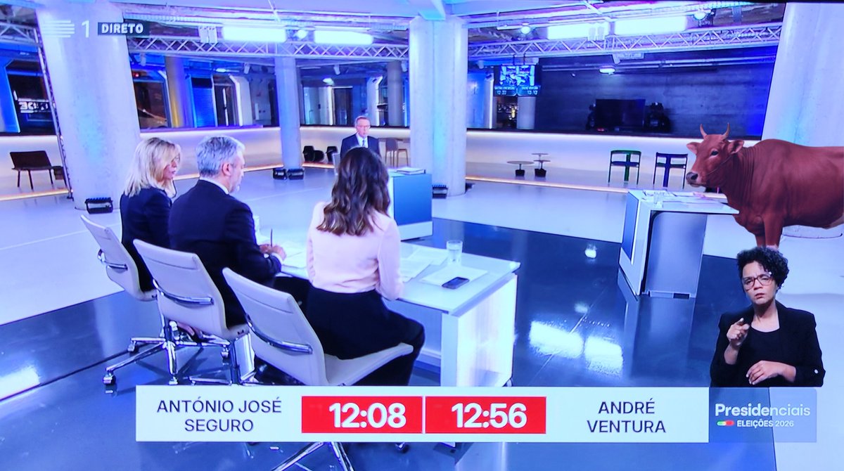 Insónias em Carvão tweet media