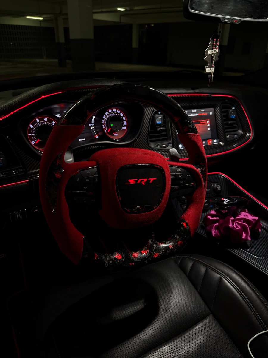 competitionreal's tweet photo. Dodge Challenger 👹 https://t.co/bqpN63O4ta