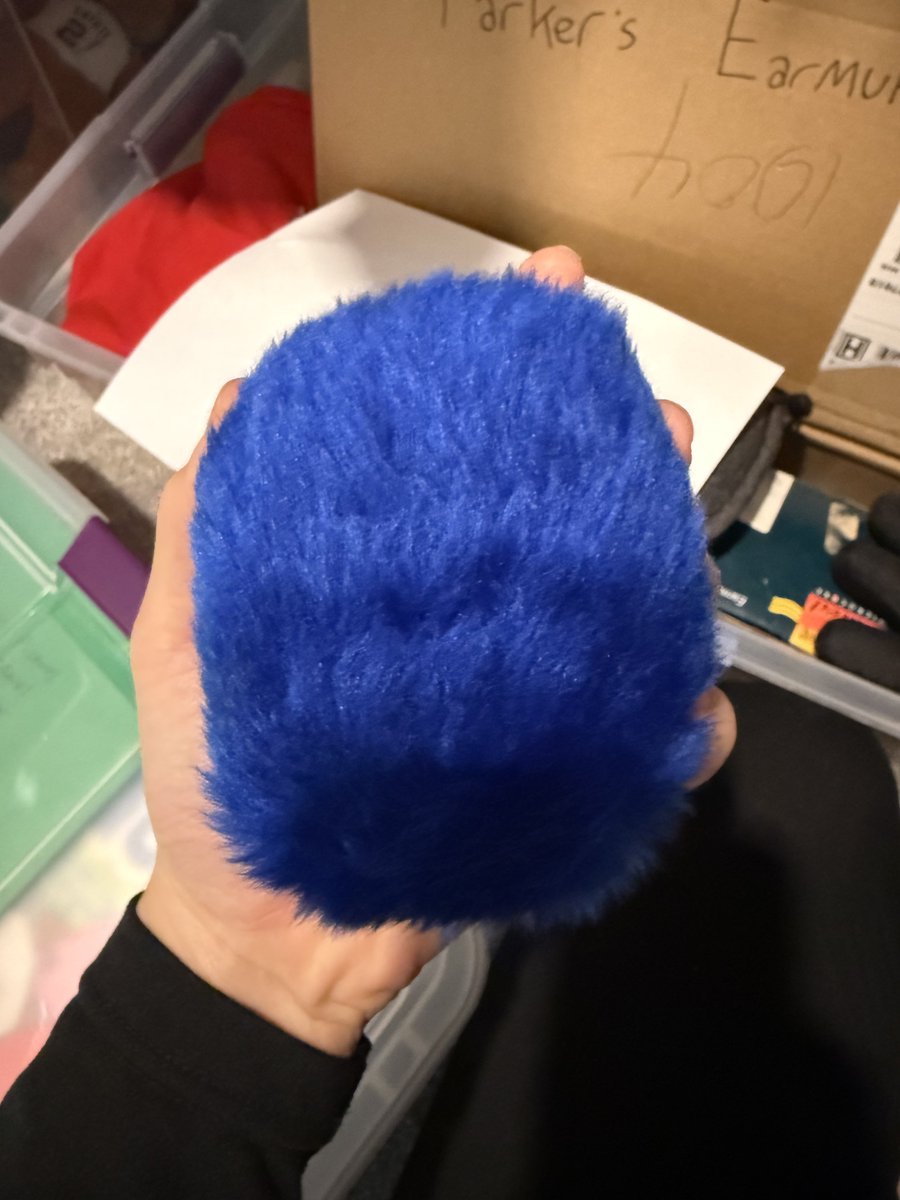 lerdalparker23's tweet photo. Blue 3M Thinsulate Earmuffs For @GregBruhl3 #Earmuffs #ThinsulateEarmuffs #BlueEarmuffs #GregBruhl https://t.co/XntXkajcyZ